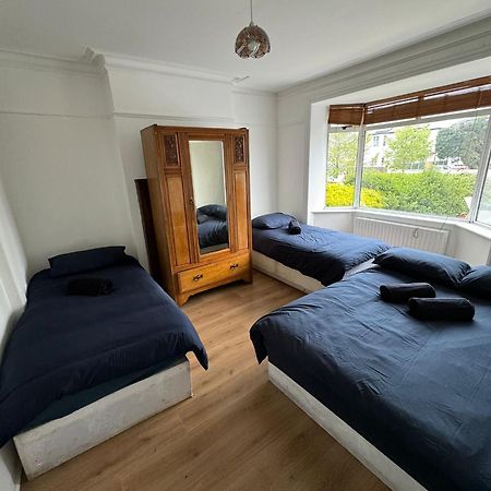 Big Family Room In Room At 2 Iveragh Rd-4 Dublin Luaran gambar