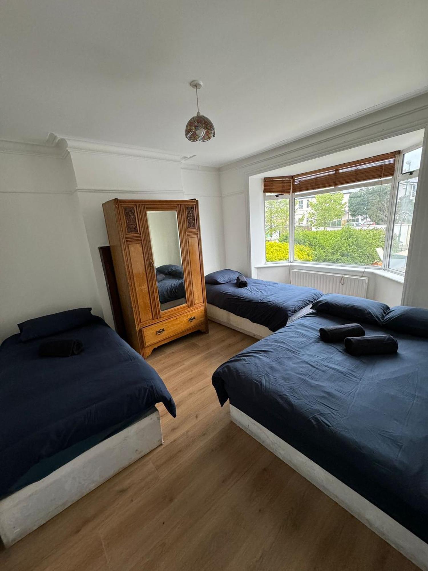 Big Family Room In Room At 2 Iveragh Rd-4 Dublin Luaran gambar