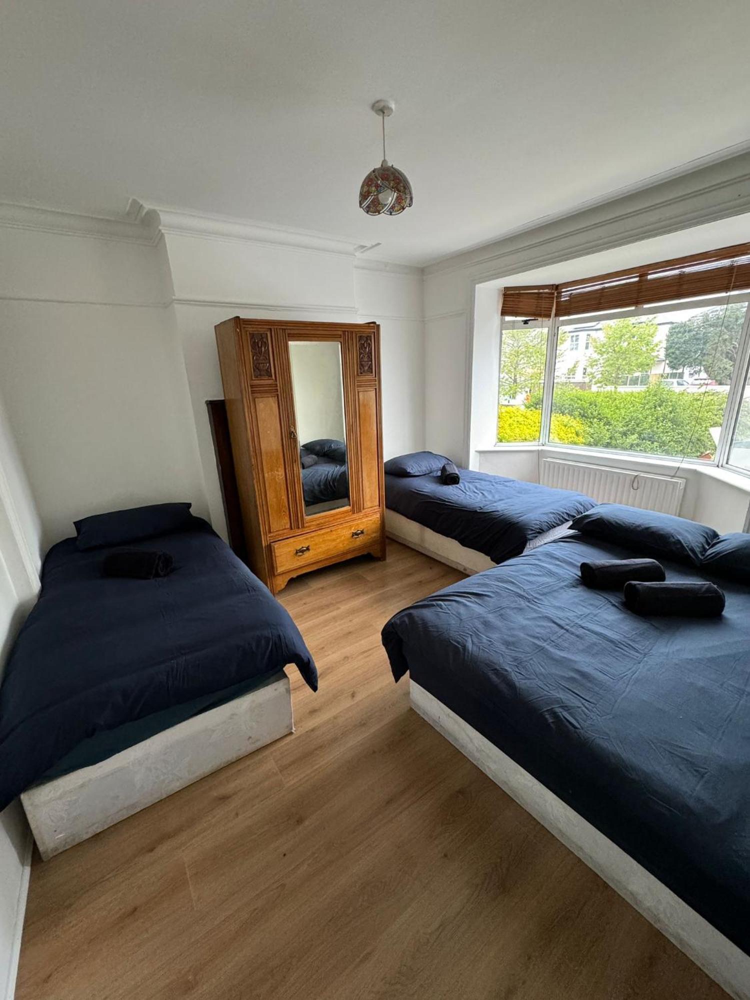 Big Family Room In Room At 2 Iveragh Rd-4 Dublin Luaran gambar